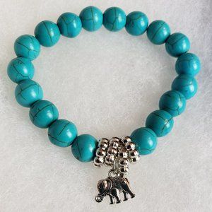 2/10$ Nwot Elephant charm bracelet dyed howlite (faux turquoise)